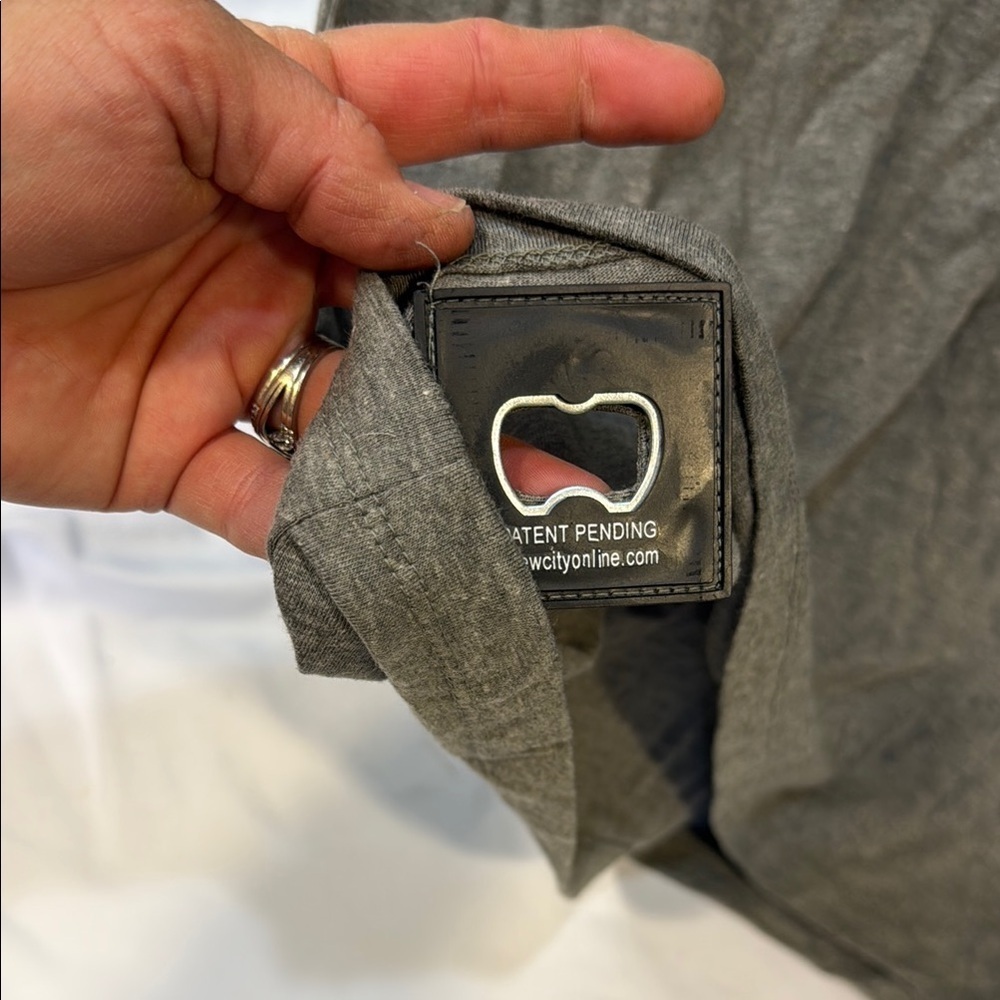 Unique St. Louis Graphic Gray T-Shirt w/ bottle opener inside shirt! Men’s, XL - Picture 7 of 12